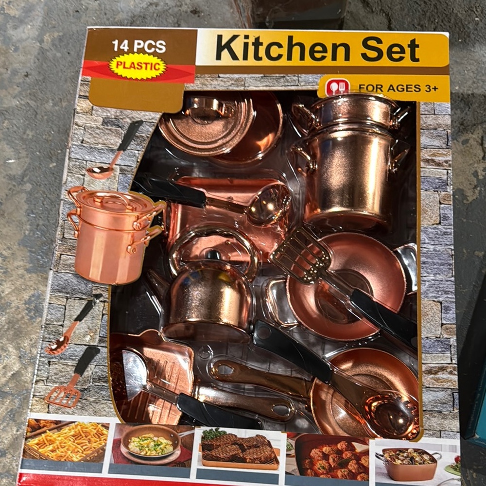 Like moms toy set